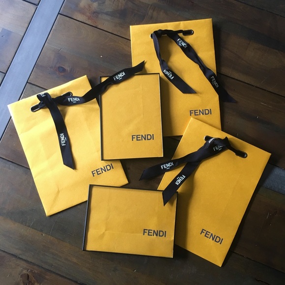Fendi Other - Fendi logo bag 💁🏼‍♀️🛍🎨